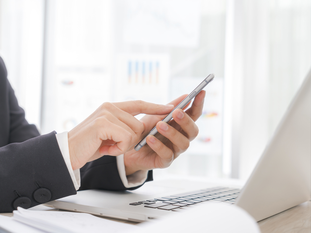 Atención Contacto Telefono y Correo Electróncio
